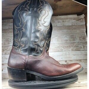 Laredo Men Size 9.5EE Brown Bullhide Leather Western Cowboy Boots